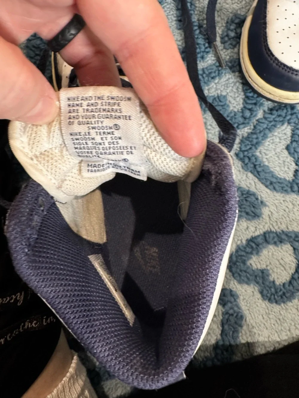 Nike Dunk High Kids Size 1 VGUC navy - Picture 7 of 8